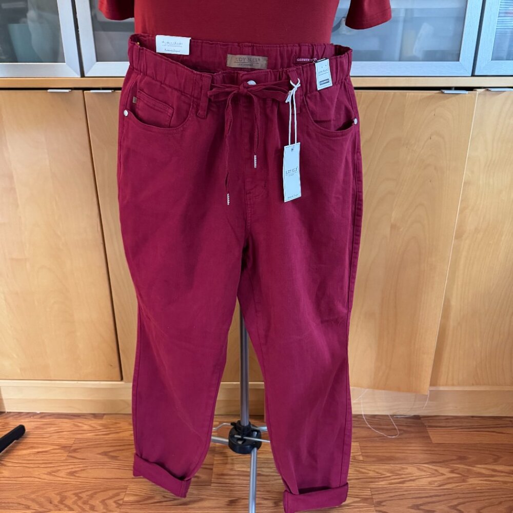 Judy Blue Scarlet red Jogger #88727 NWT